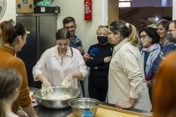 Chrzanów: Polacy integrowali się z Ukraińcami na warsztatach kulinarnych. ZDJĘCIA