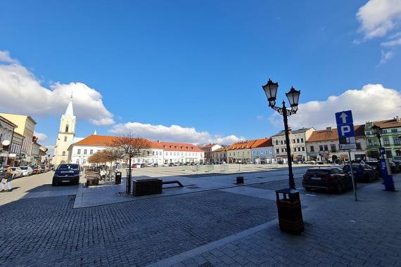 Otoczaki się nie sprawdziły, oświęcimski rynek do remontu