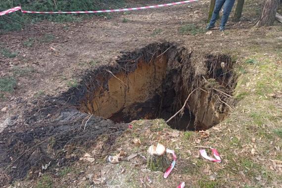 Kolejne zapadlisko w Trzebini na osiedlu Gaj