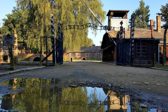 Muzeum Auschwitz ogłosiło przetarg na wykonanie wystawy polskiej