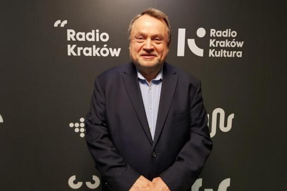 Andrzej Kulig: Operatorzy muszą wziąć na siebie ciężar usuwania źle zaparkowanych hulajnóg