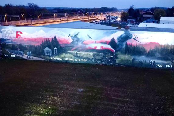 Mural historyczny atrakcją turystyczną Słotwiny