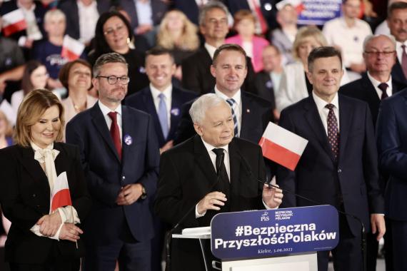 J. Kaczyński w Kielcach: musimy mieć odpowiedzialny, dorosły rząd