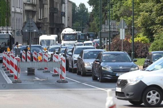 Od poniedziałku kolejny etap robót na Moście Dębnickim w Krakowie i nowa organizacja ruchu