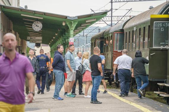 Pociąg retro znów wyruszył w drogę