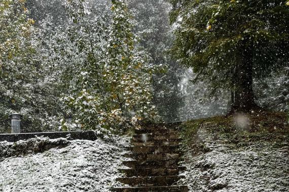 Tatry przykryła cienka warstwa październikowego śniegu