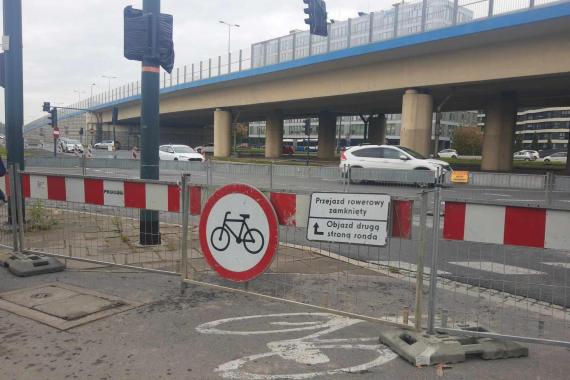 Chaos i gigantyczne korki w rejonie Prądnika Czerwonego. Policja kieruje ruchem