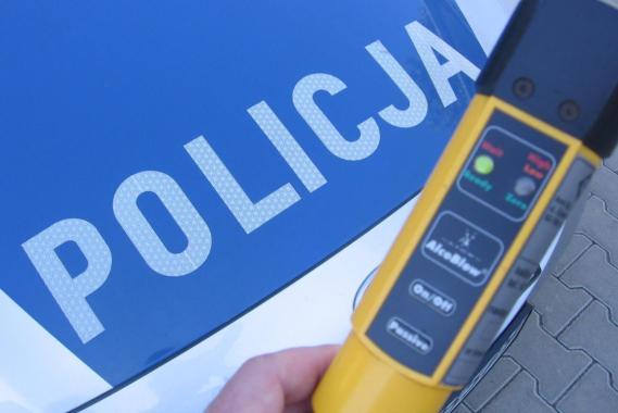 Pijany 27-latek z Nowego Sącza ucieczkę przed policją zakończył w rzece