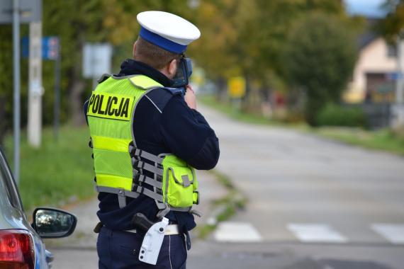 Kierowca porsche pędził z prędkością 119 km/h w terenie zabudowanym. Został surowo ukarany