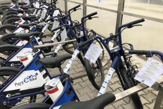 Atak zimy przyspieszył koniec sezonu systemu Park-e-Bike w Krakowie