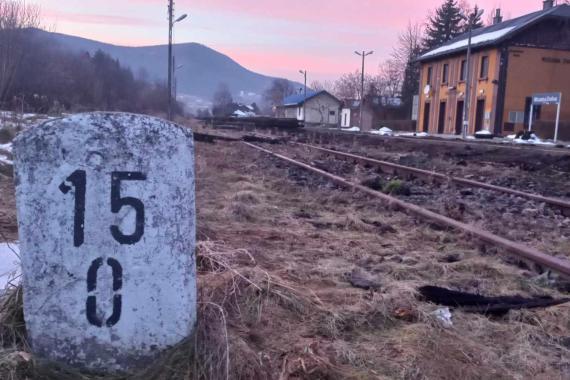 Chcą uchronić historyczne pamiątki z modernizowanej stacji kolejowej w Mszanie Dolnej