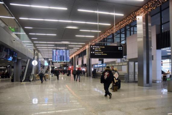 Dodatkowe nocne pociągi na lotnisko Kraków Airport w związku z nowym rozkładem lotów