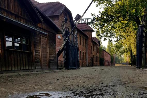 82 lata temu do Auschwitz dotarł pierwszy transport francuskich Żydów