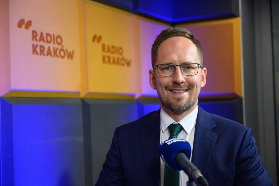 Jakub Kwaśny: Po 12 debatach zżyłem się z kandydatem PiS, Henrykiem Łabędziem. Tarnów potrzebuje zgody i współpracy