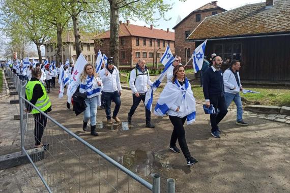 Około 6 tys. uczestników Marszu Żywych upamiętni ofiary Zagłady