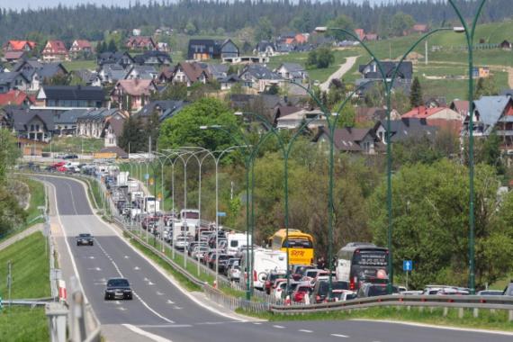 Powroty z majówki; duże korki nie tylko na Zakopiance