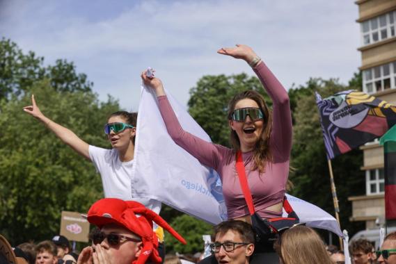 Dziś studenci rządzą w Krakowie. Ulicami przeszedł Juwenaliowy Korowód