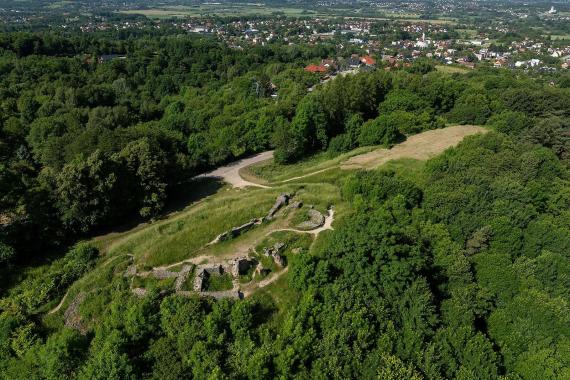 Co dalej z ruinami Zamku na tarnowskiej Marcince. Jest plan. Będzie odbudowa wieży?