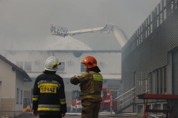 Gigantyczny pożar w Malcu koło Kęt