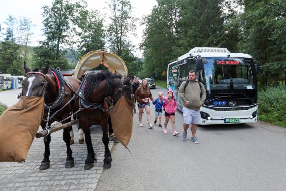 Koniec fasiągów? Dobiegają końca testy elektrycznych busów do Morskiego Oka