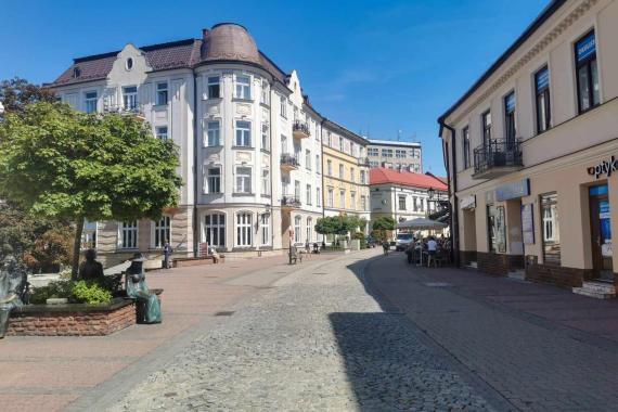 Ulica Wałowa w centrum Tarnowa na razie nie zamieni się w planty