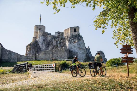 Olkusz nie tylko na weekend: zachwycający zamek Rabsztyn i 100 km tras rowerowych