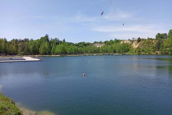 Tego jeszcze nie było! Woda w trzebińskim Balatonie nie nadaje się do kąpieli