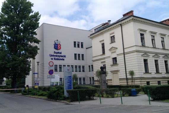 Pielegniarki masowo pozywają Szpital Uniwersytecki. Chodzi o pieniądze