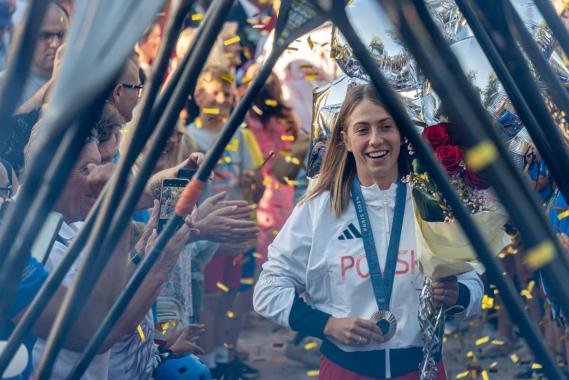 Przekazała srebrny medal na licytację, by pomóc chorym na mukowiscydozę