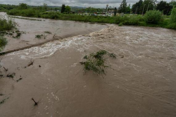 Hydrogeolog: nie znam systemu przeciwpowodziowego, który chroni przed powodziami tysiąclecia