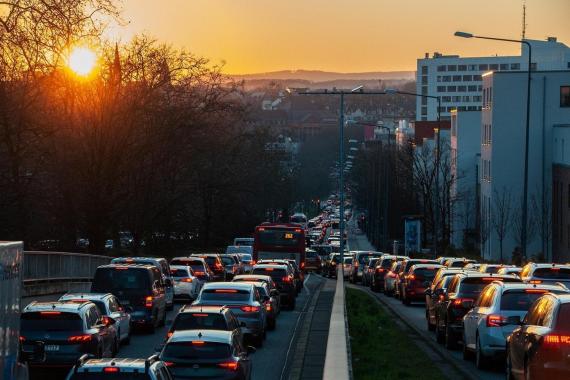 Jak sztuczna inteligencja pomaga poruszać się po mieście?