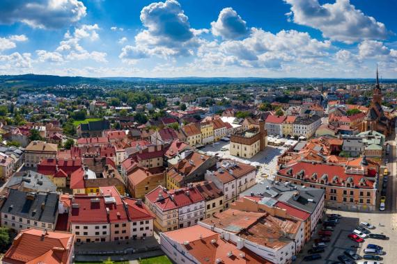 Istniejące w Tarnowie reklamy ciągle nie muszą być zgodne z uchwałą krajobrazową